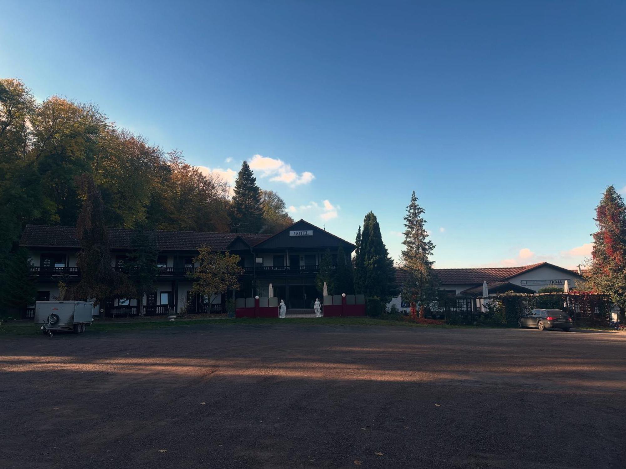 Motel Zur Festwiese Gierstädt 외부 사진