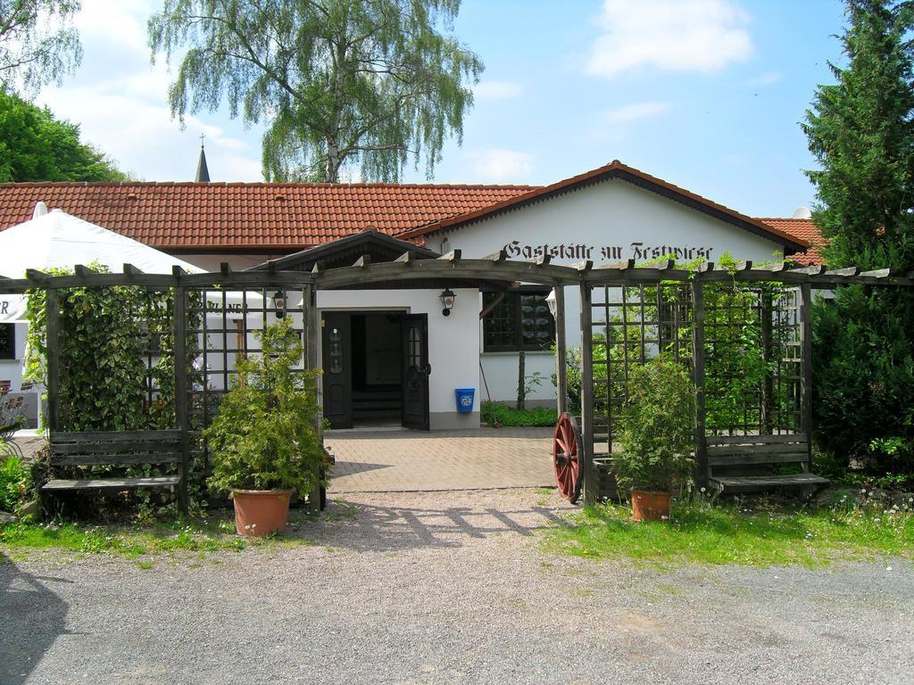 Motel Zur Festwiese Gierstädt 외부 사진