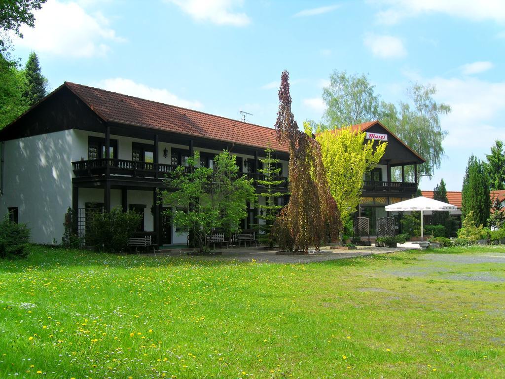 Motel Zur Festwiese Gierstädt 외부 사진