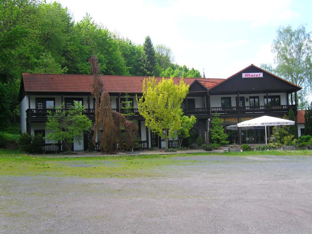 Motel Zur Festwiese Gierstädt 외부 사진