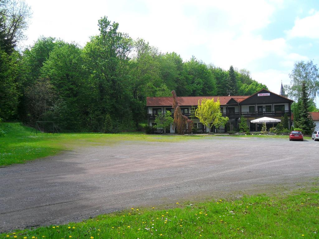 Motel Zur Festwiese Gierstädt 외부 사진
